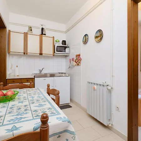 1 Bedroom In Artatore 아파트