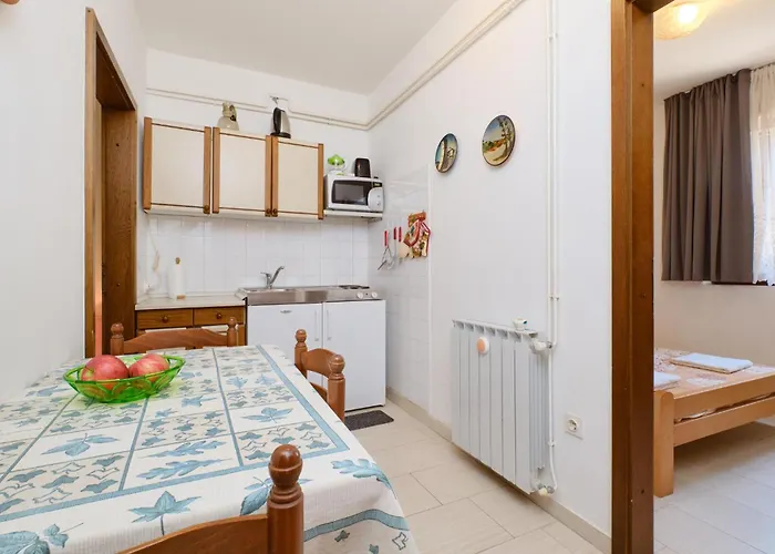 1 Bedroom Stunning In Artatore Apartment