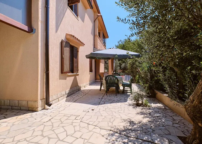 1 Bedroom Stunning In Artatore * Cunski