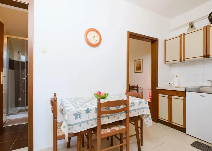 1 Bedroom Stunning In Artatore